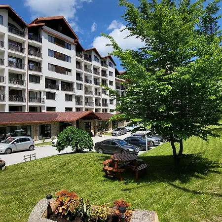 Premium In Gardens Complex Apartment Borovets