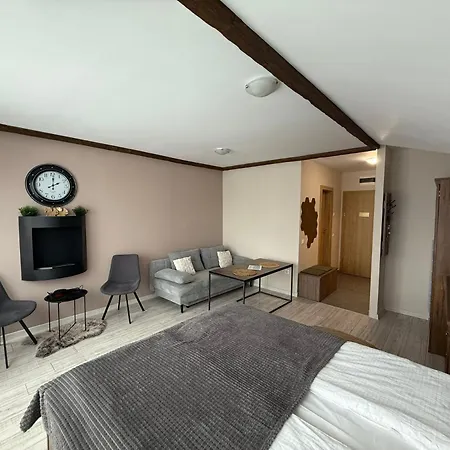 Premium Studioapartment In Gardens Apartment